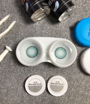 Brilliant Blue Contact Lens